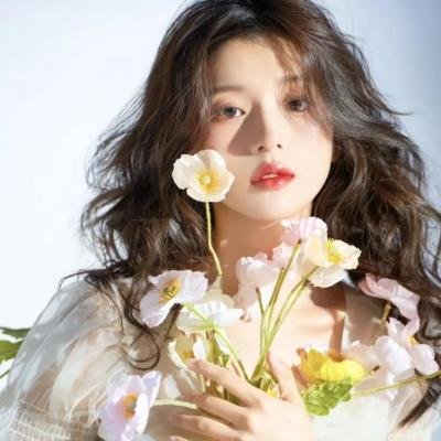 穿成作精女配后天天挽回老公的心