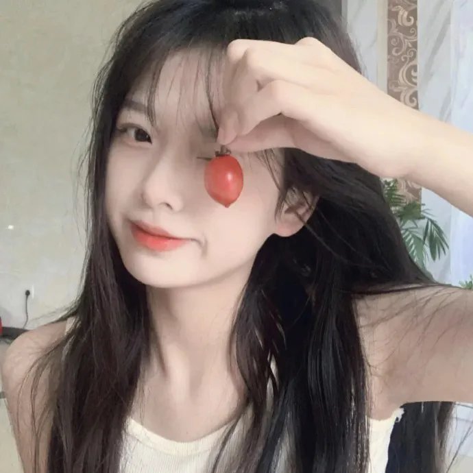 坐推土机的少女